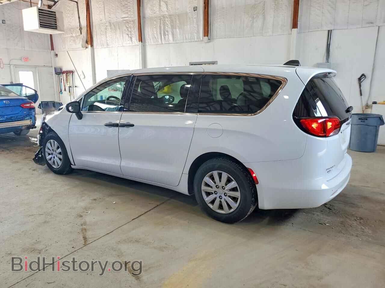 2019 CHRYSLER PACIFICA - VIN: 2C4RC1AG7KR666989 - Photo 2