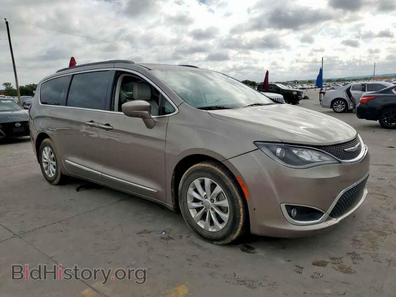 2017 CHRYSLER PACIFICA - VIN: 2C4RC1BGXHR695250 - Фото 4