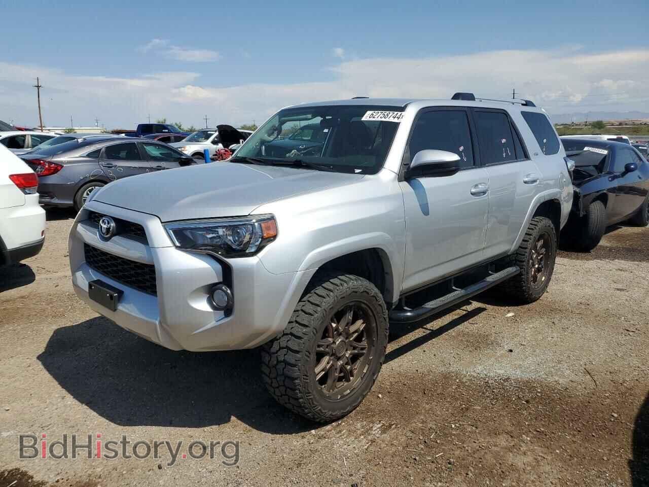 Фотография JTEZU5JR1K5209707 - TOYOTA 4RUNNER 2019