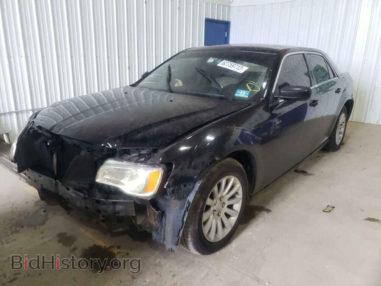 2013 CHRYSLER 300 - VIN: 2C3CCAAG0DH551072 - Фото 2