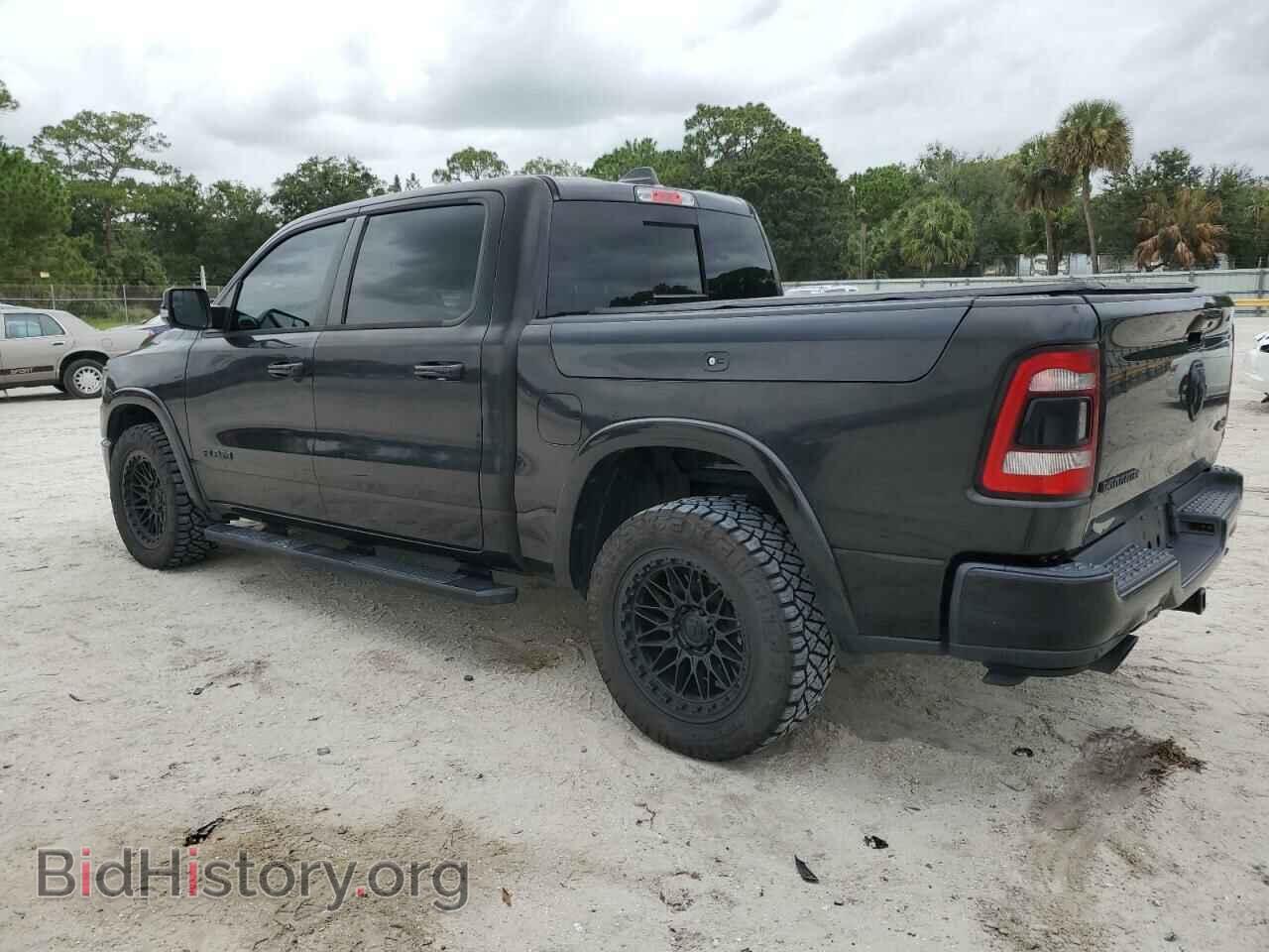 2020 RAM 1500 - VIN: 1C6SRFJT2LN324947 - Фото 2