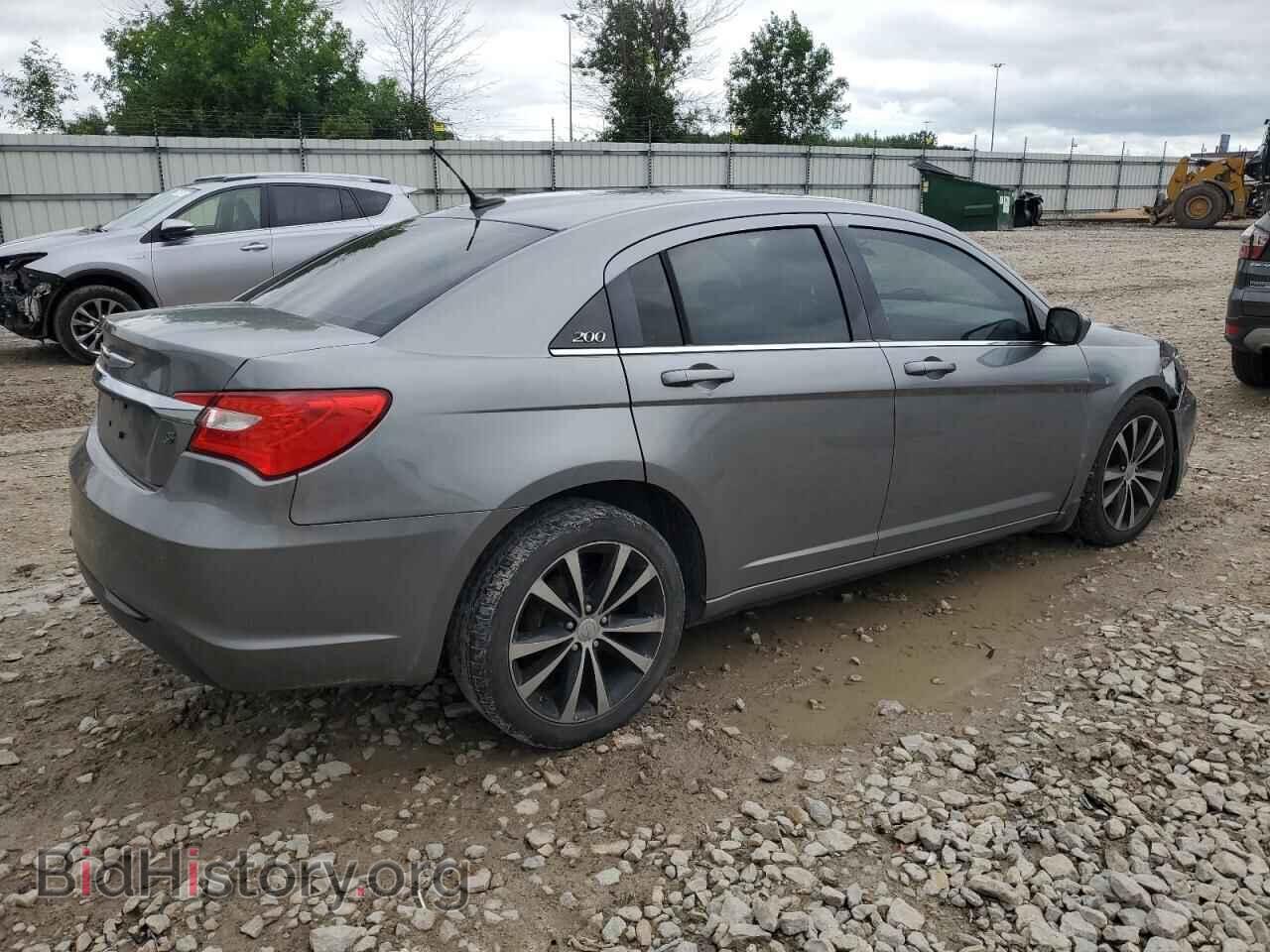 2011 CHRYSLER 200 - VIN: 1C3BC8FG5BN612790 - Фото 3