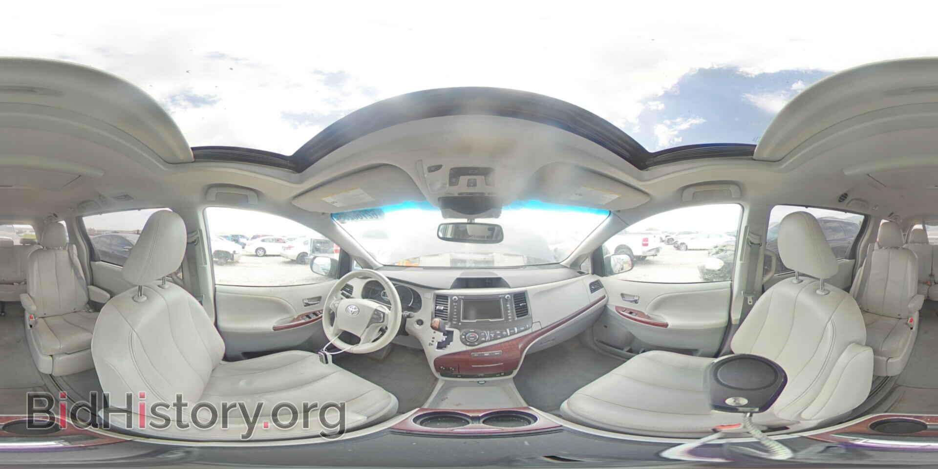 2013 TOYOTA All Models - VIN: 5TDDK3DC8DS069085 - Фото 16