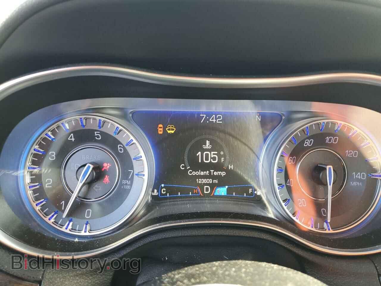 2017 CHRYSLER 300 - VIN: 2C3CCAEG7HH571142 - Фото 9