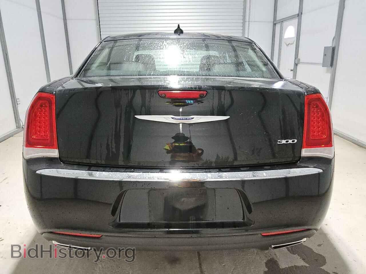 2019 CHRYSLER 300 - VIN: 2C3CCAEG2KH660298 - Фото 6