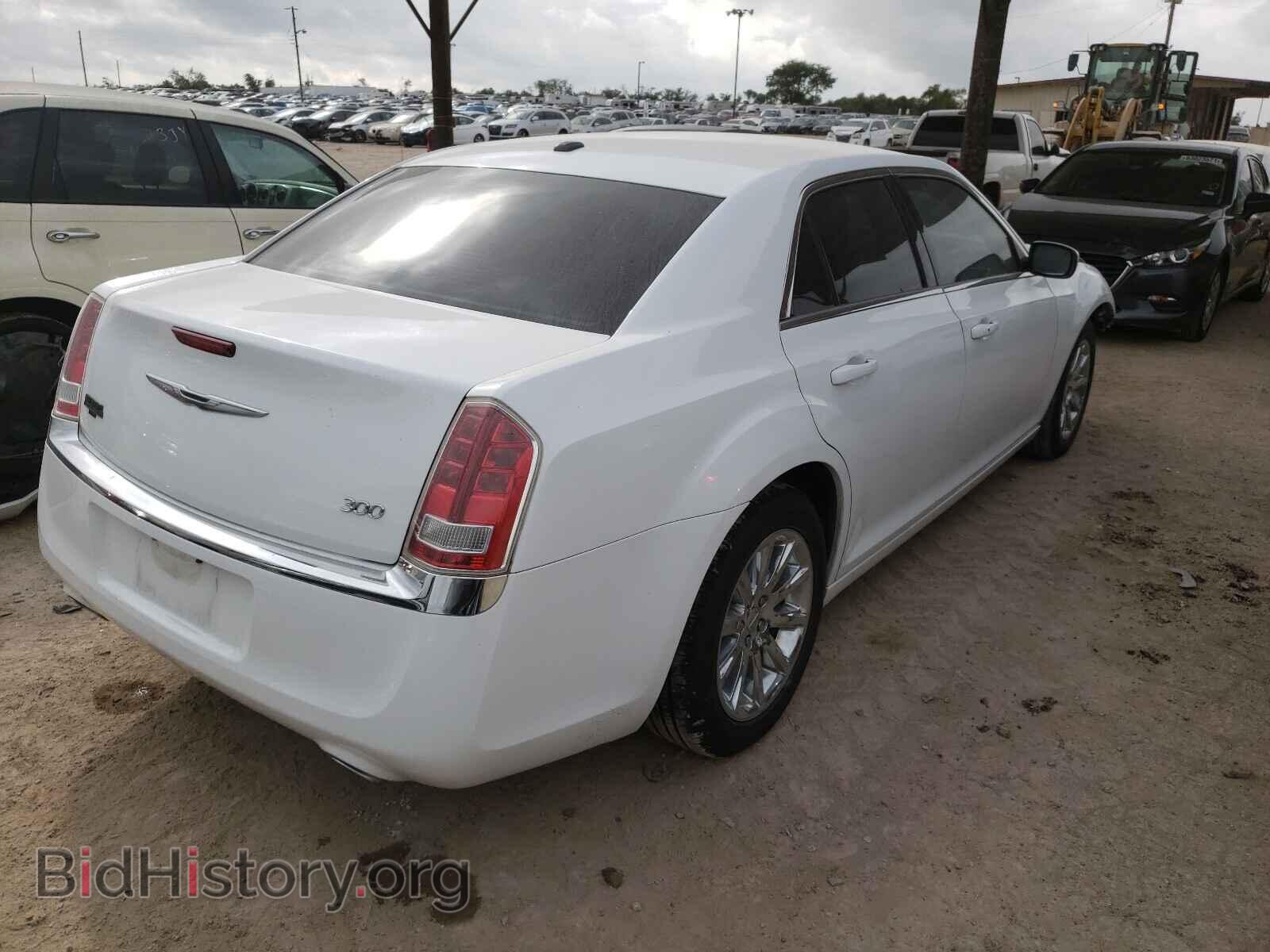2012 CHRYSLER 300 - VIN: 2C3CCAAG4CH289247 - Фото 4