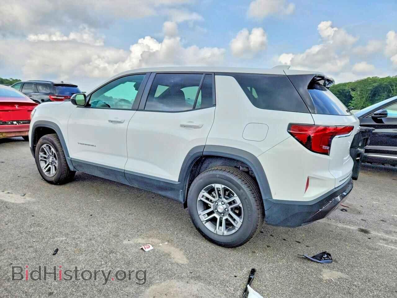 2026 GMC TERRAIN - VIN: 3GKALUEG0TL391218 - Photo 2