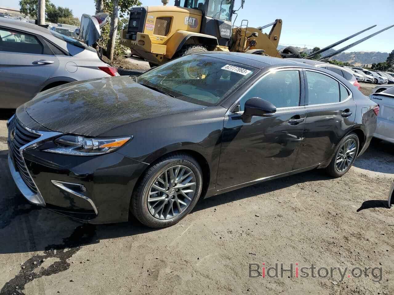 Photo 58ABK1GG8JU117139 - LEXUS ES350 2018