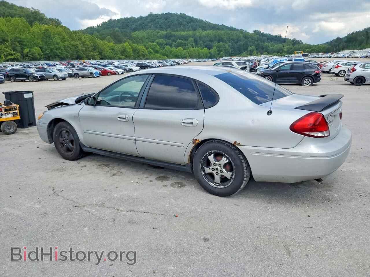 2005 FORD TAURUS - VIN: 1FAFP53U95A292546 - Photo 2
