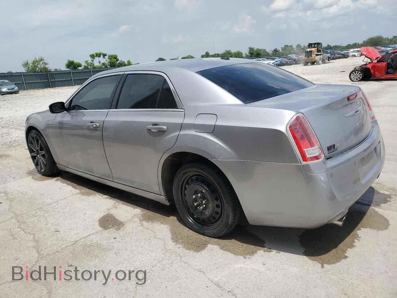 2014 CHRYSLER 300 - VIN: 2C3CCABT7EH138465 - Фото 2