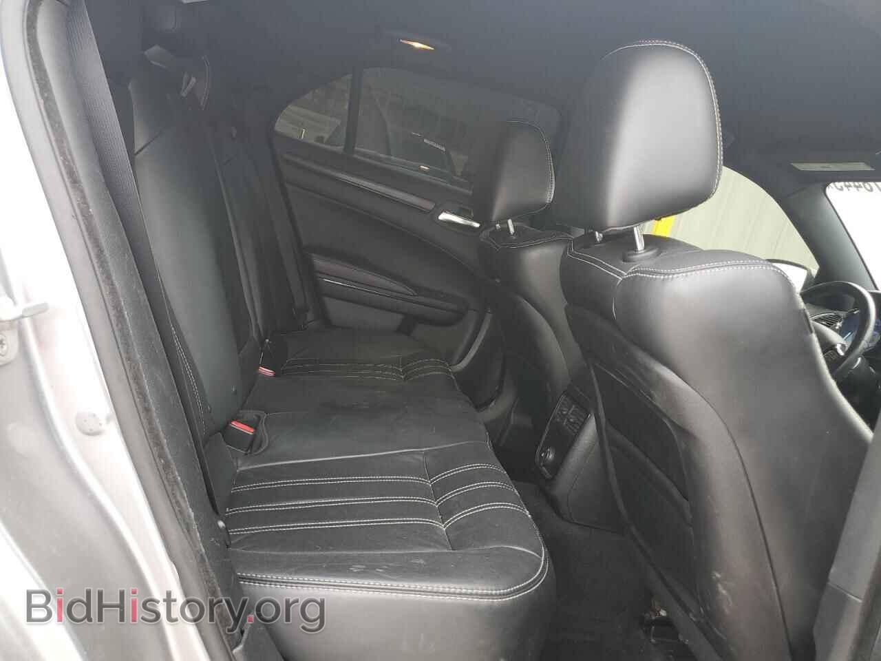 2014 CHRYSLER 300 - VIN: 2C3CCABT7EH138465 - Фото 10