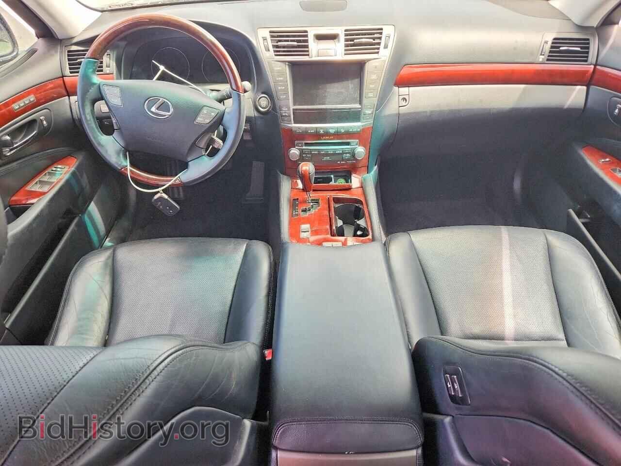 2011 LEXUS LS460 - VIN: JTHGL5EF1B5044531 - Photo 8