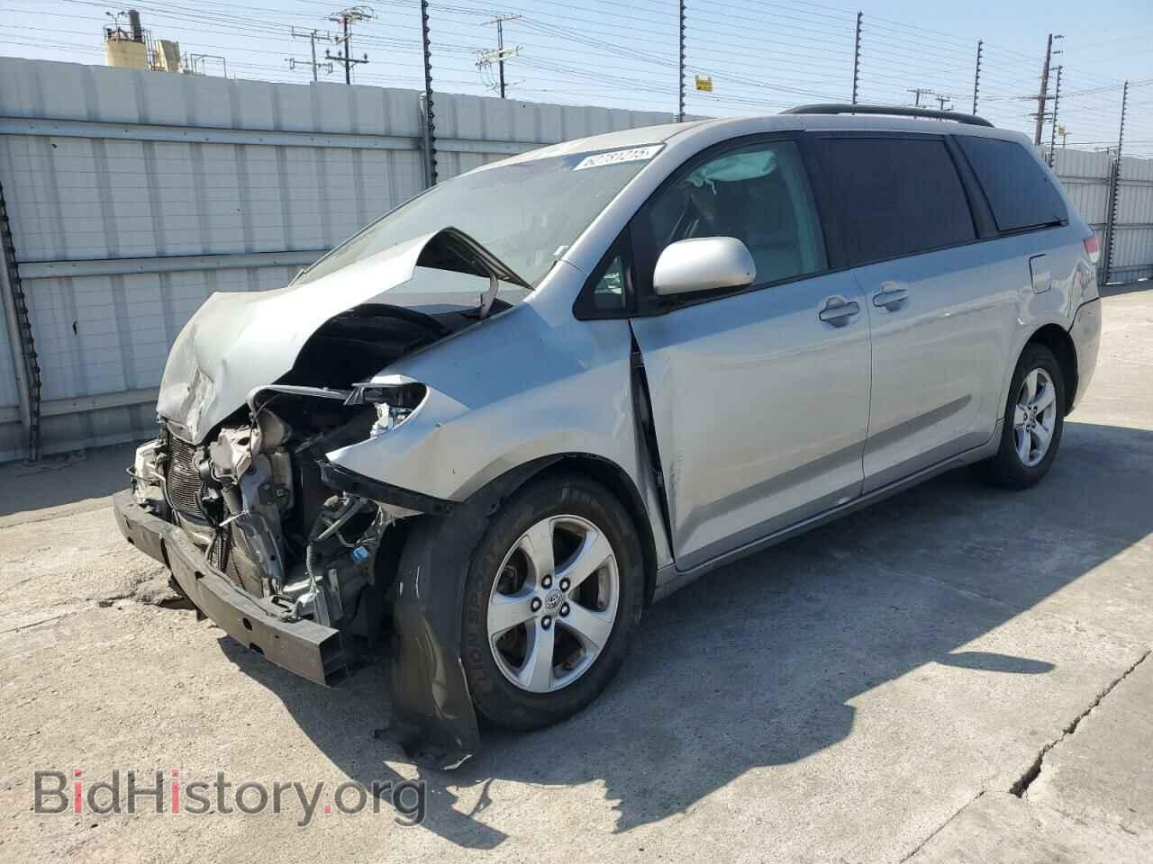 Photo 5TDKK3DC2CS207404 - TOYOTA All Models 2012