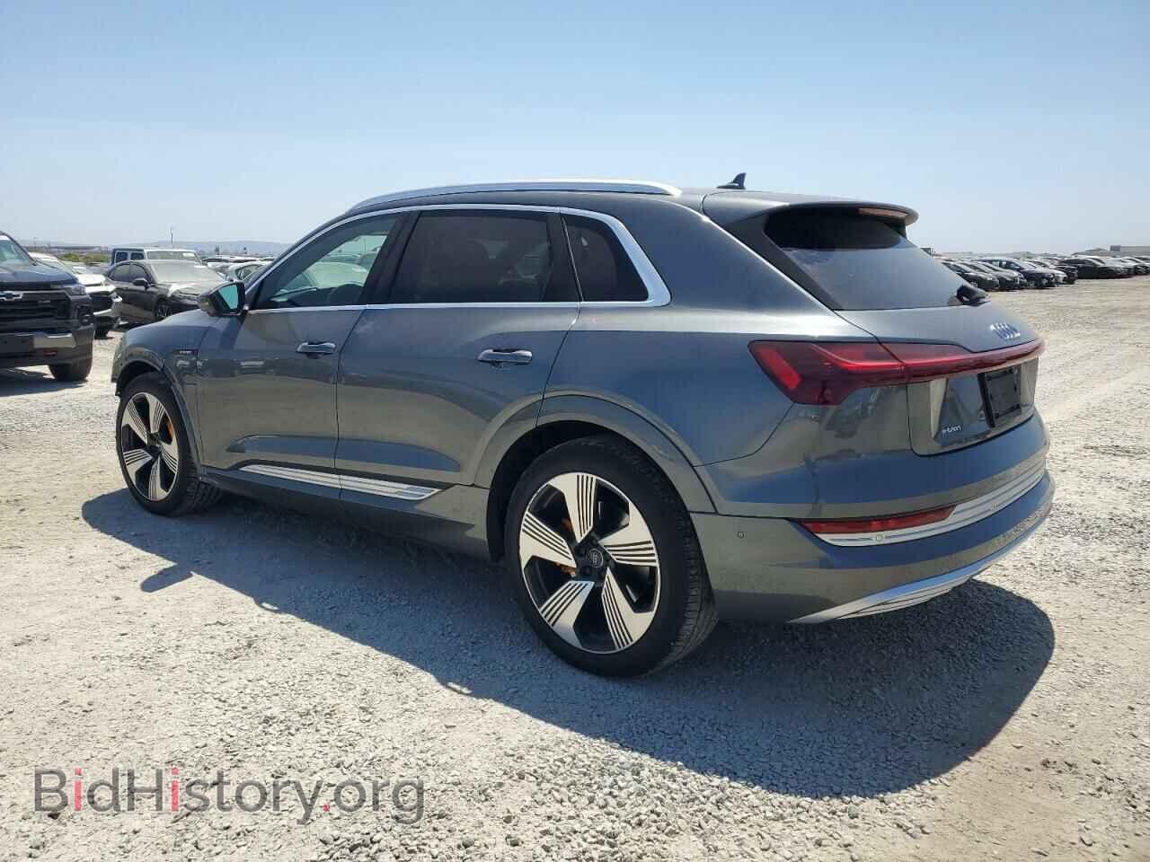 2019 AUDI E-TRON - VIN: WA1VAAGE2KB005776 - Photo 2
