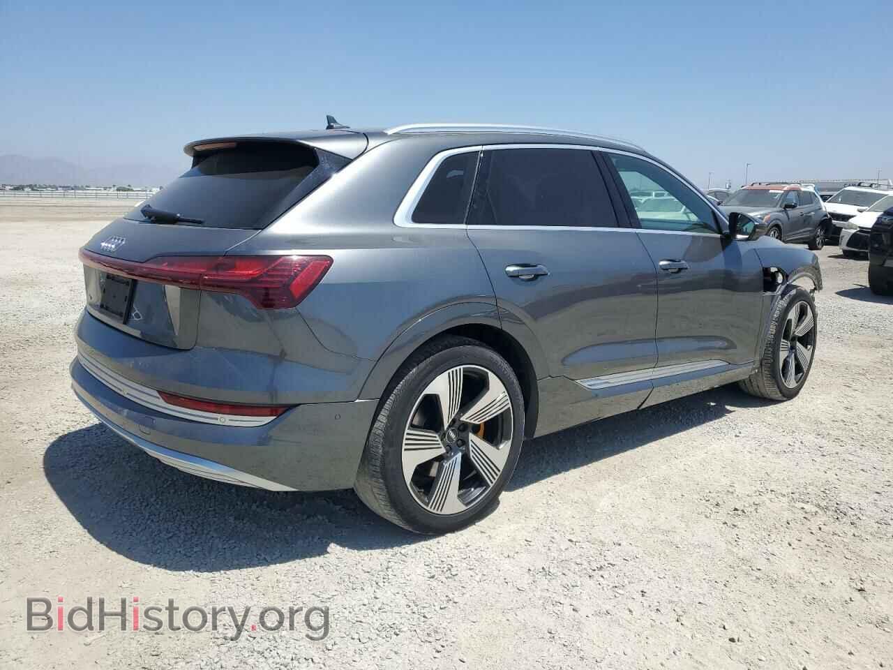 2019 AUDI E-TRON - VIN: WA1VAAGE2KB005776 - Photo 3