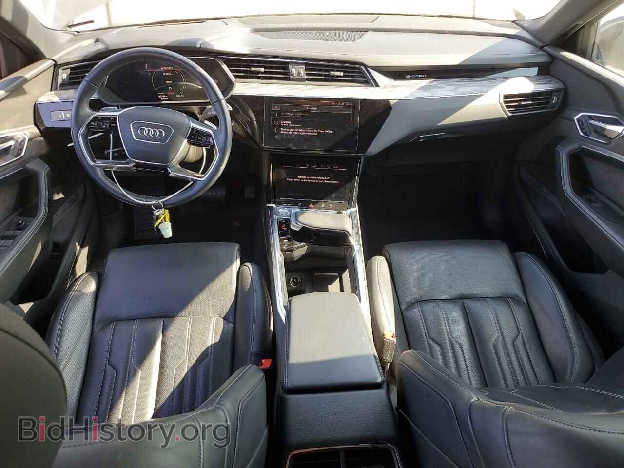 2019 AUDI E-TRON - VIN: WA1VAAGE2KB005776 - Photo 8