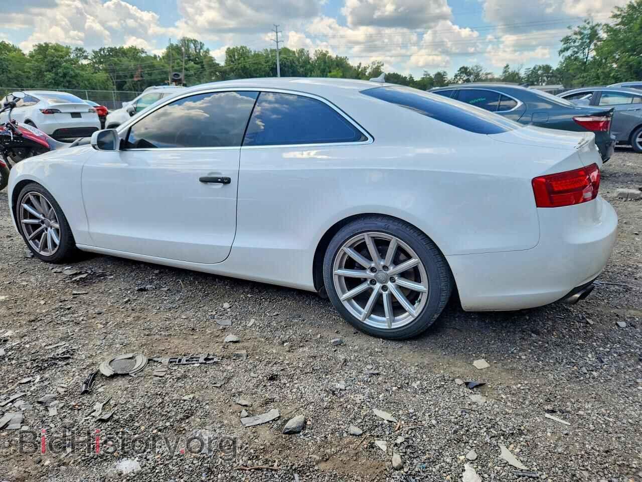 2015 AUDI A5 - VIN: WAUCFAFR8FA040432 - Photo 2