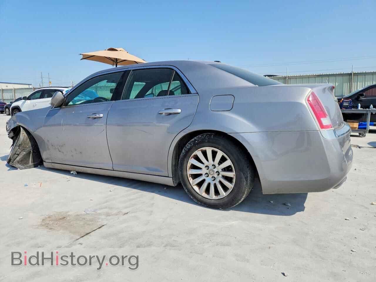 2013 CHRYSLER 300 - VIN: 2C3CCAAG5DH595116 - Фото 2
