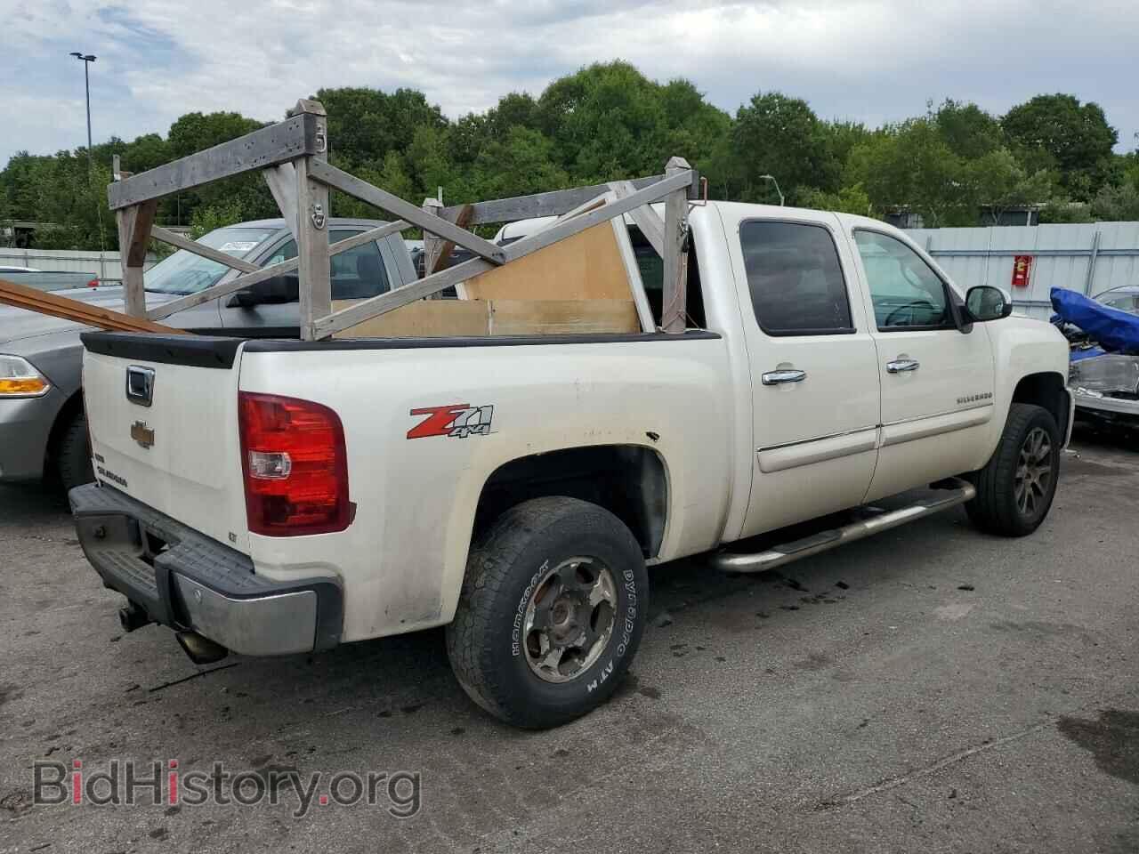 2011 CHEVROLET ALL Models - VIN: 3GCPKSE35BG320307 - Фото 3