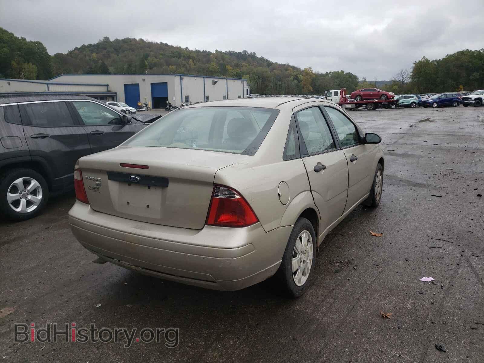2007 FORD FOCUS - VIN: 1FAFP34N67W129726 - Фото 4