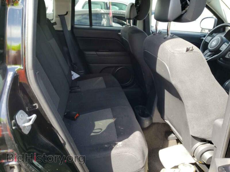 2014 Jeep COMPASS (VIN 1C4NJCBA9ED881758) — photo 6 of 10