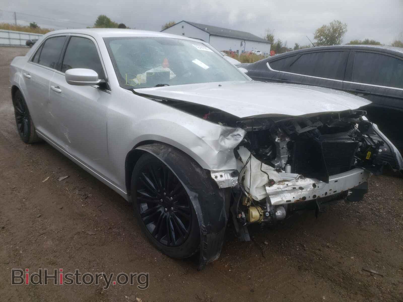 Фотография 2C3CCABG4CH217334 - CHRYSLER 300 2012
