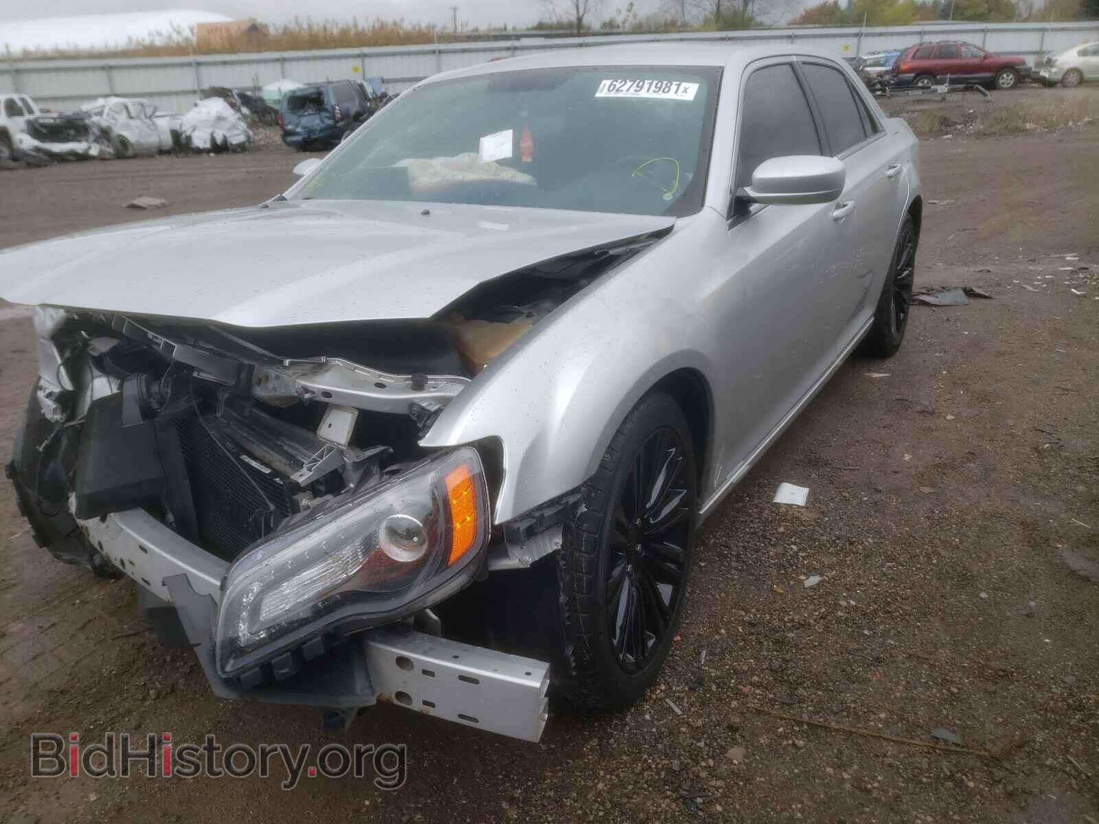 2012 CHRYSLER 300 - VIN: 2C3CCABG4CH217334 - Фото 2