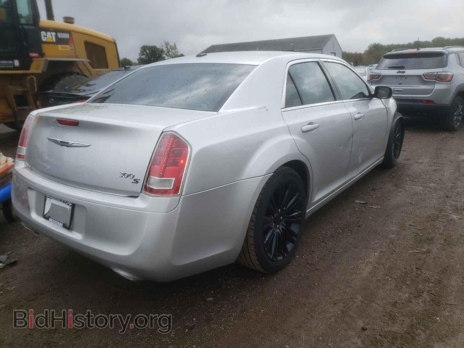 2012 CHRYSLER 300 - VIN: 2C3CCABG4CH217334 - Фото 4