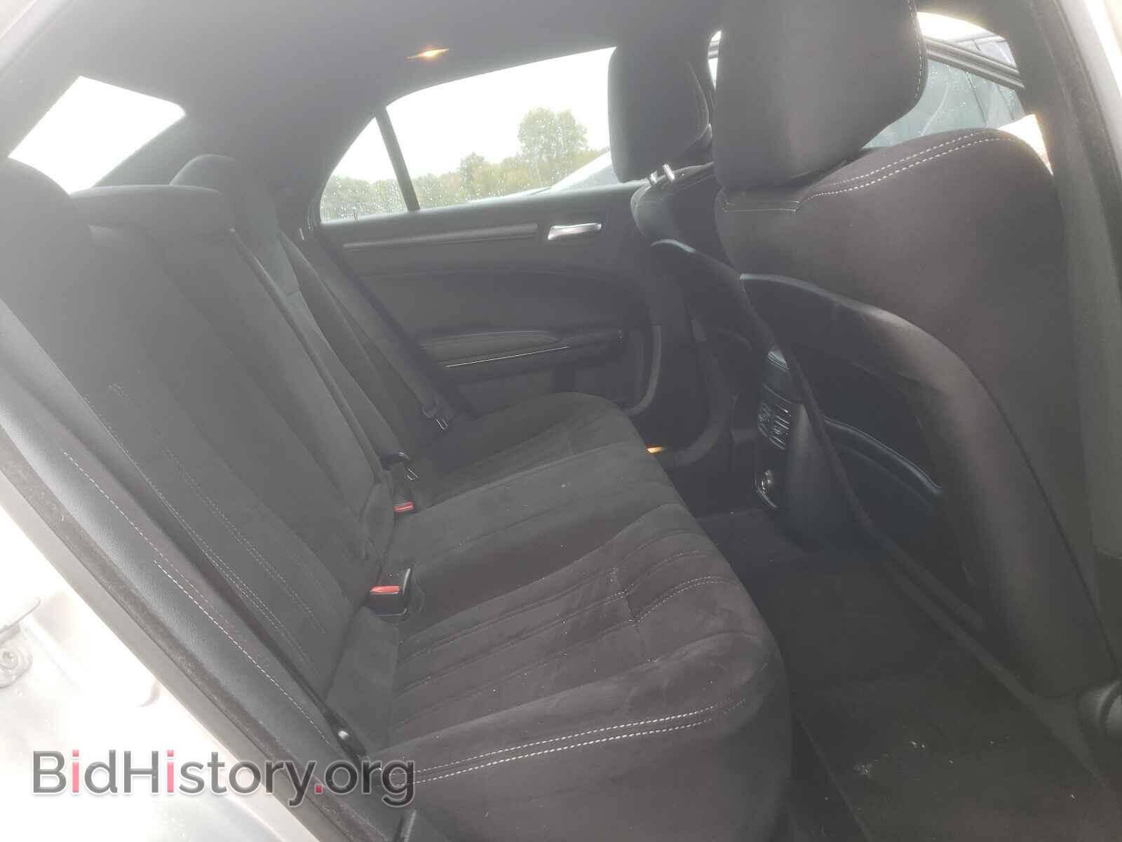 2012 CHRYSLER 300 - VIN: 2C3CCABG4CH217334 - Фото 6