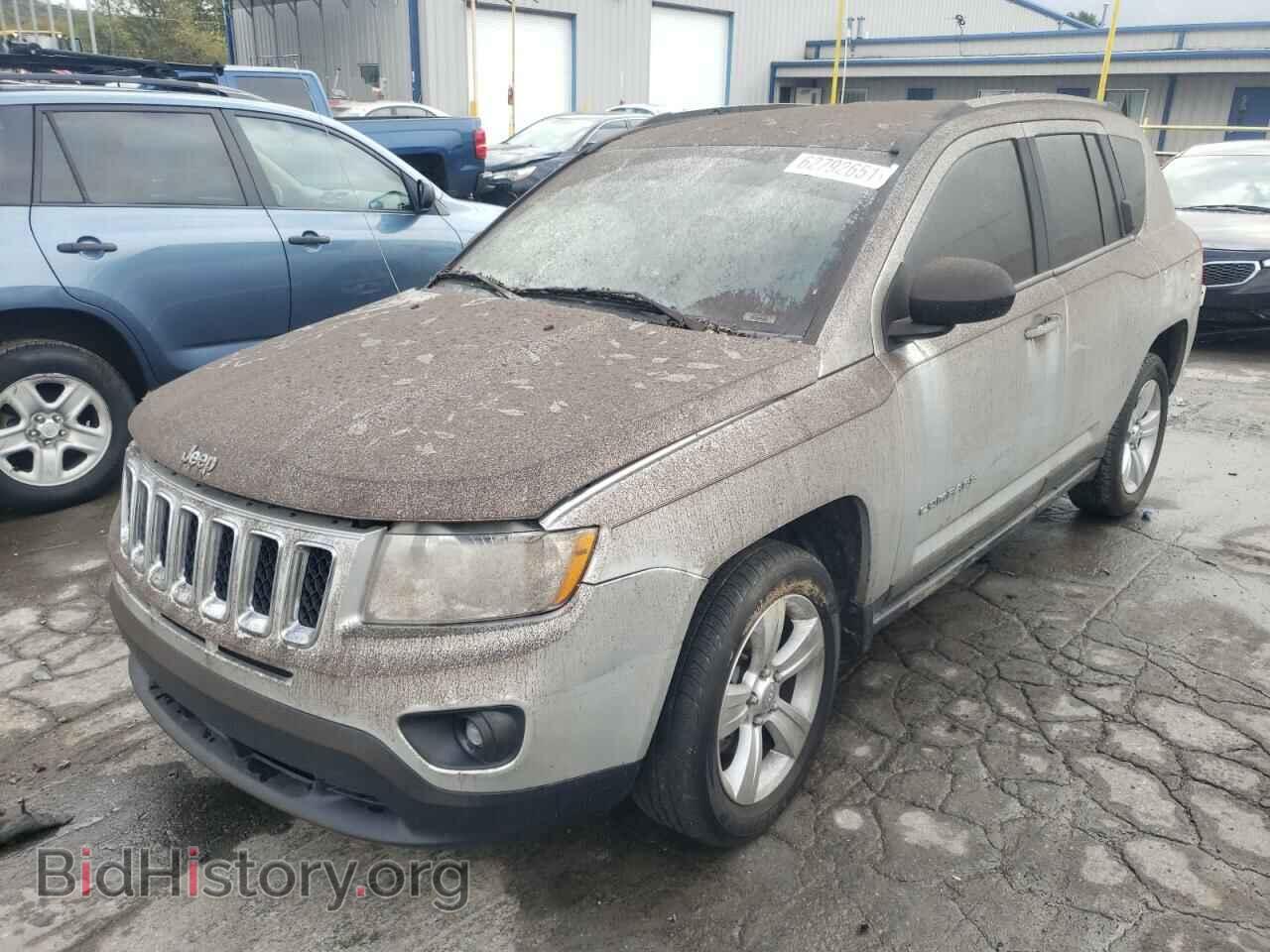 2012 JEEP COMPASS - VIN: 1C4NJCBA9CD504196 - Photo 2