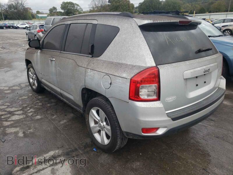2012 Jeep COMPASS (VIN 1C4NJCBA9CD504196) — фото 3 из 10