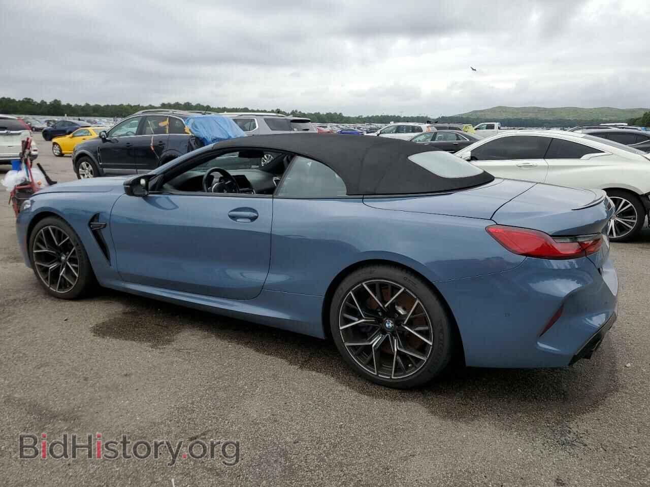 2022 BMW M8 - VIN: WBSDZ0C08NCH48340 - Фото 2