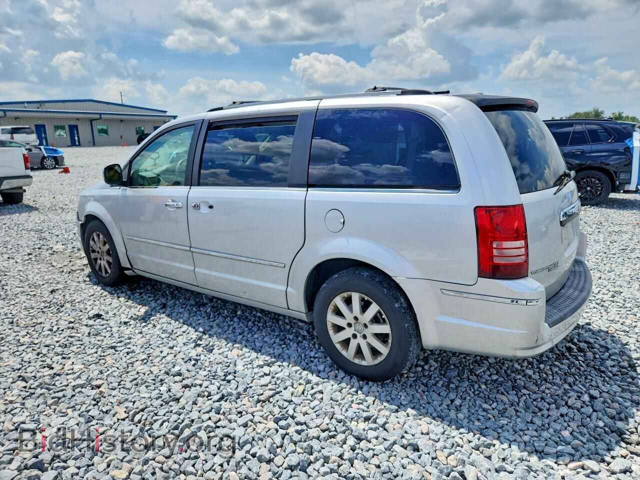 2008 CHRYSLER MINIVAN - VIN: 2A8HR64X78R712910 - Фото 2