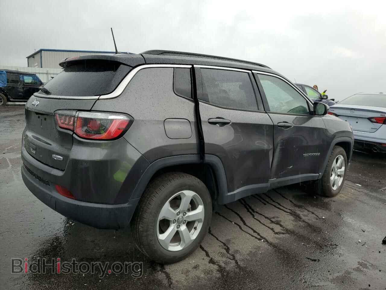 2018 JEEP COMPASS - VIN: 3C4NJDBB0JT314602 - Фото 3