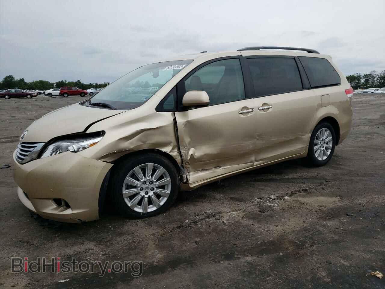 Photo 5TDDK3DC2CS048036 - TOYOTA All Models 2012