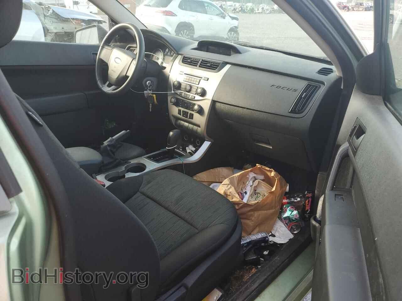 2008 FORD FOCUS - VIN: 1FAHP33N98W165034 - Фото 8