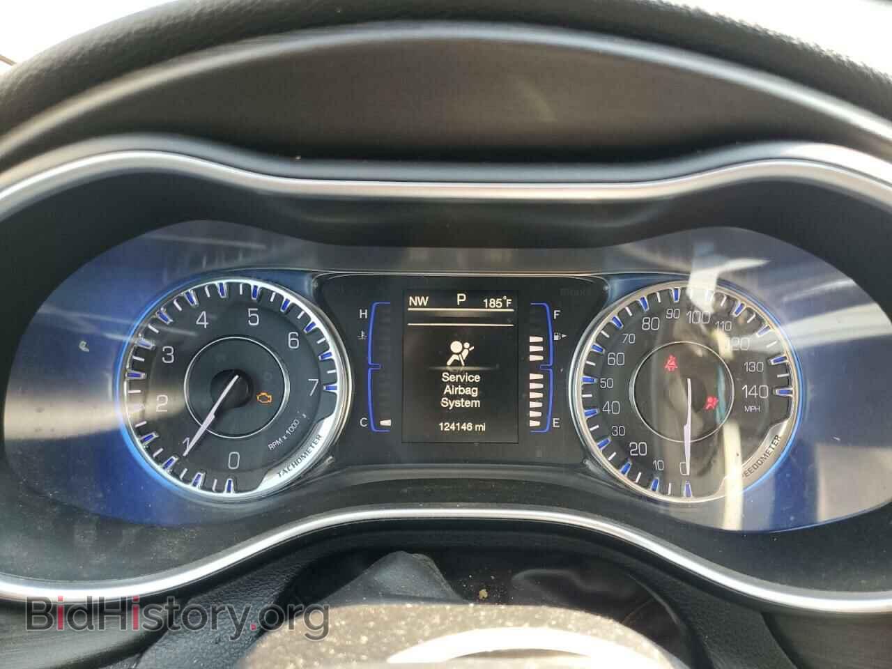 2016 CHRYSLER 200 - VIN: 1C3CCCAB0GN109226 - Фото 9