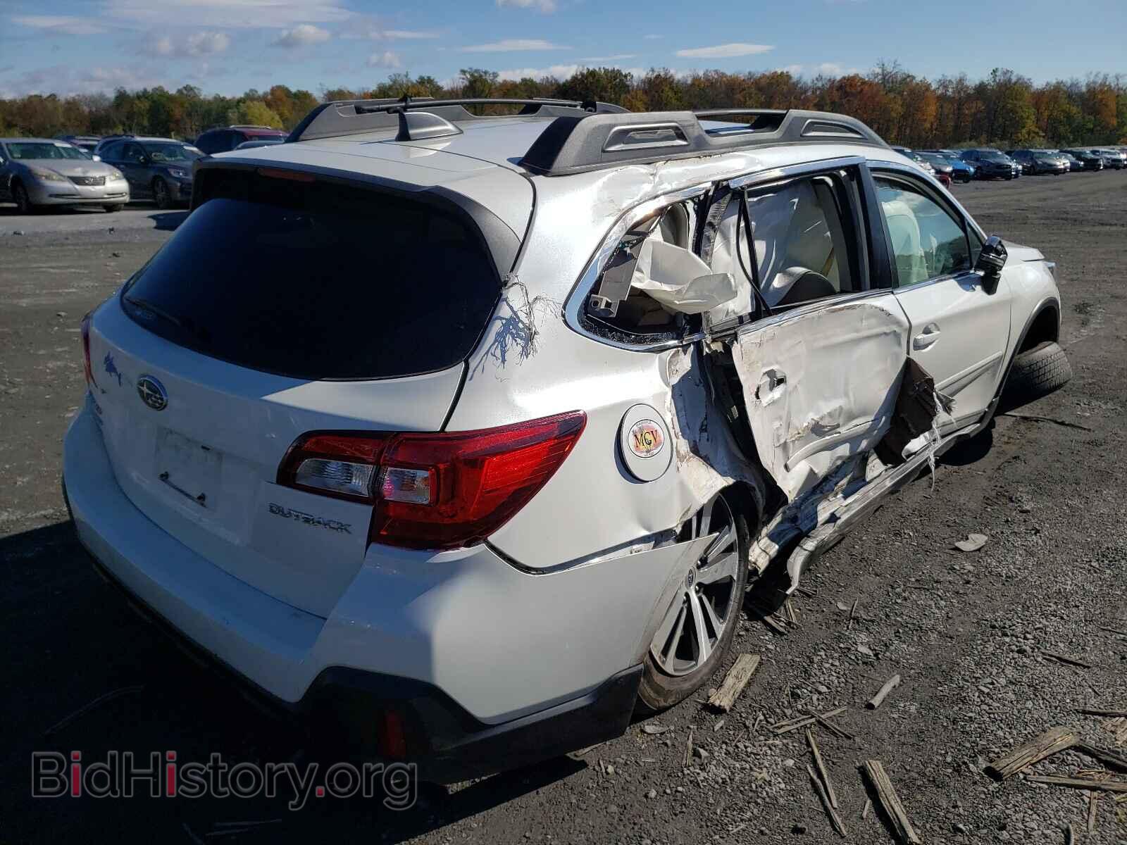 2019 SUBARU OUTBACK - VIN: 4S4BSAJC3K3290586 - Фото 4