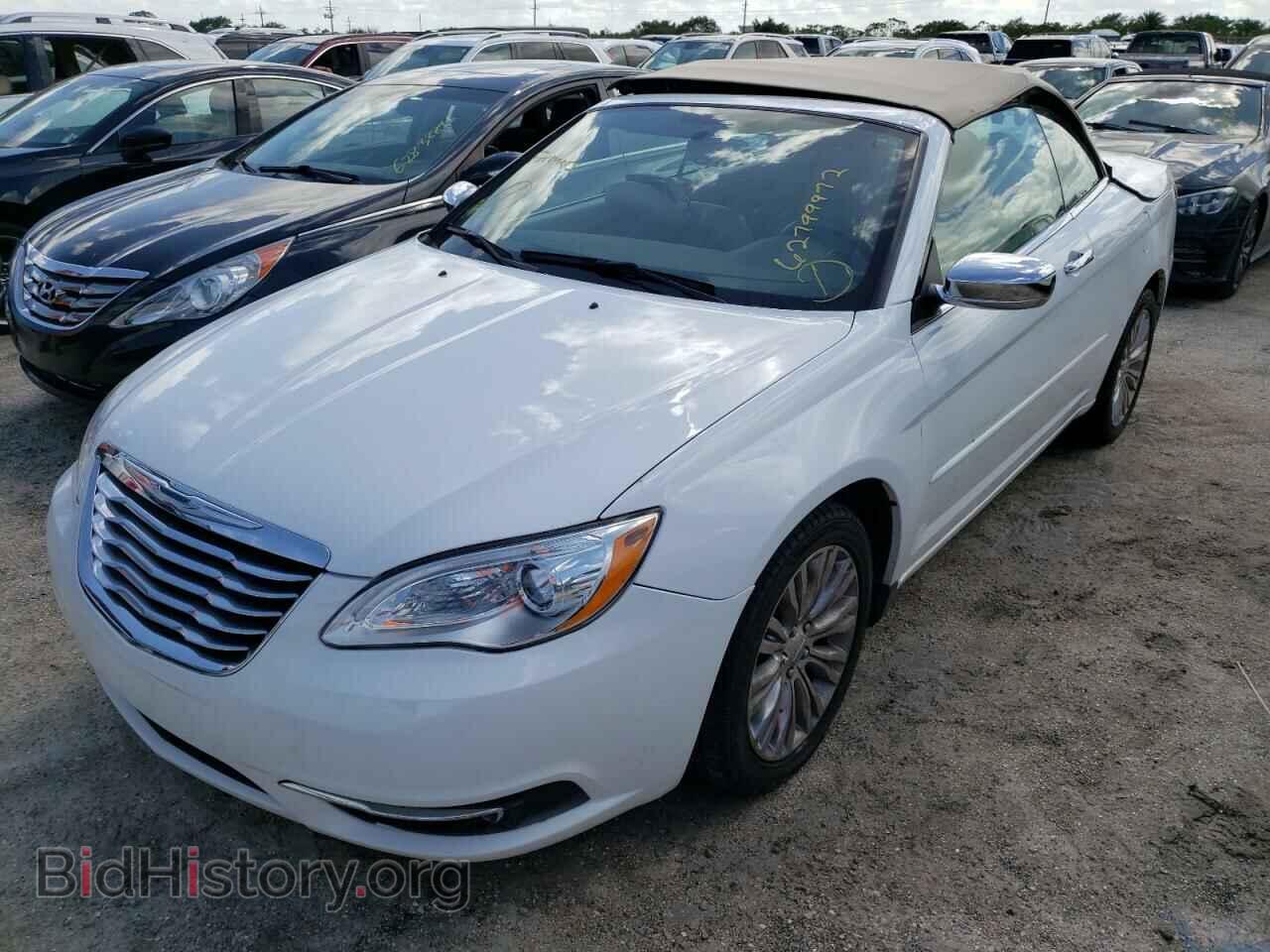 2012 CHRYSLER 200 - VIN: 1C3BCBFG6CN217659 - Фото 2