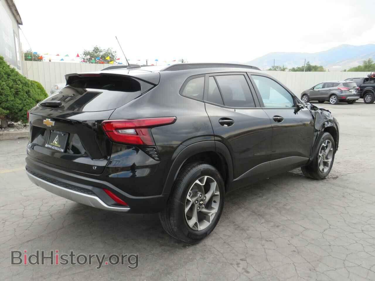 2024 CHEVROLET TRAX - VIN: KL77LHE26RC001256 - Фото 3
