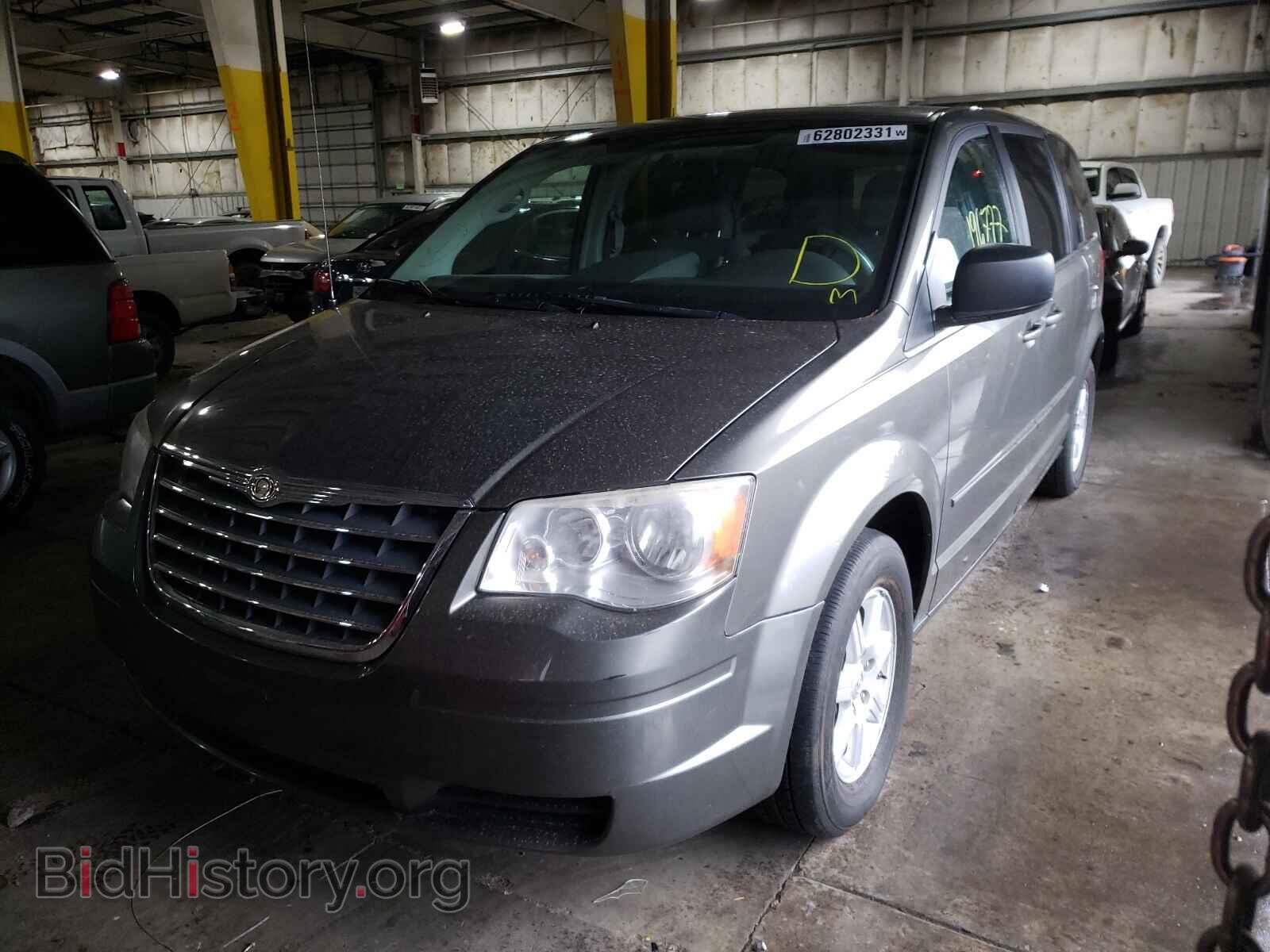 2010 CHRYSLER MINIVAN - VIN: 2A4RR2D13AR368122 - Фото 2