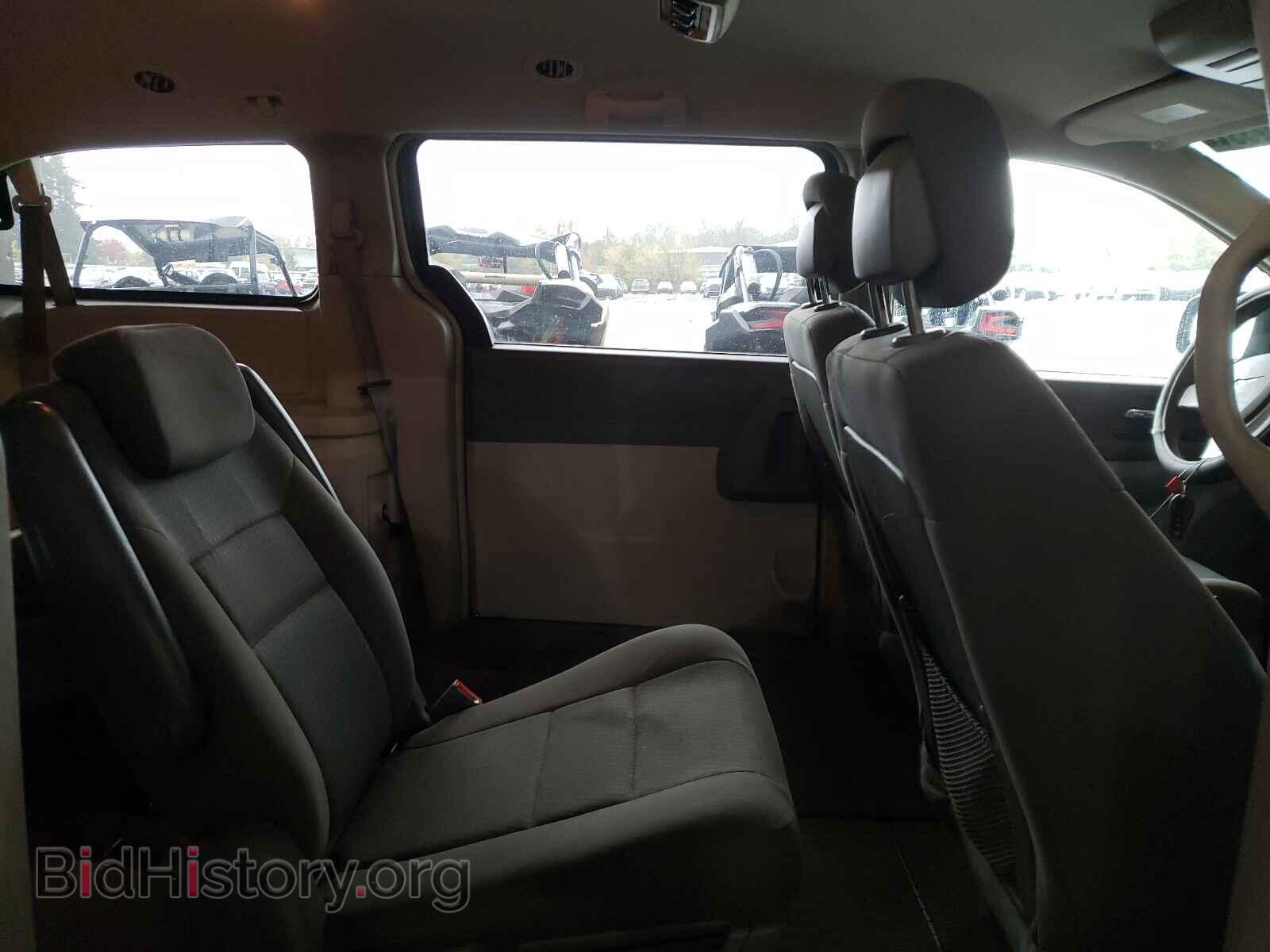 2010 CHRYSLER MINIVAN - VIN: 2A4RR2D13AR368122 - Фото 6