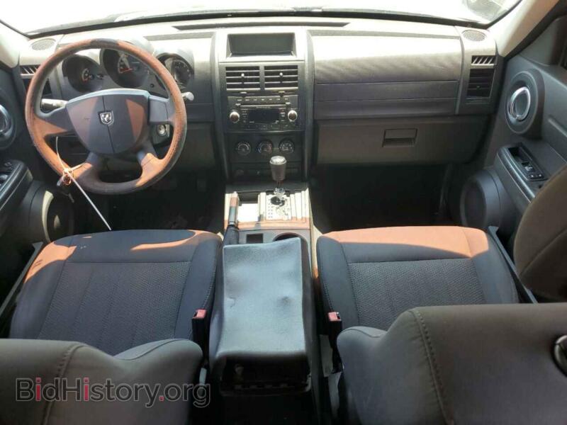 2011 Dodge NITRO (VIN 1D4PT4GK3BW604245) — photo 8 of 12