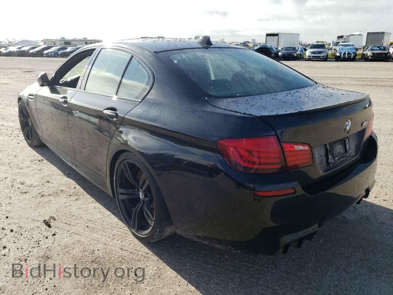 2013 BMW M5 - VIN: WBSFV9C56DC773589 - Фото 3