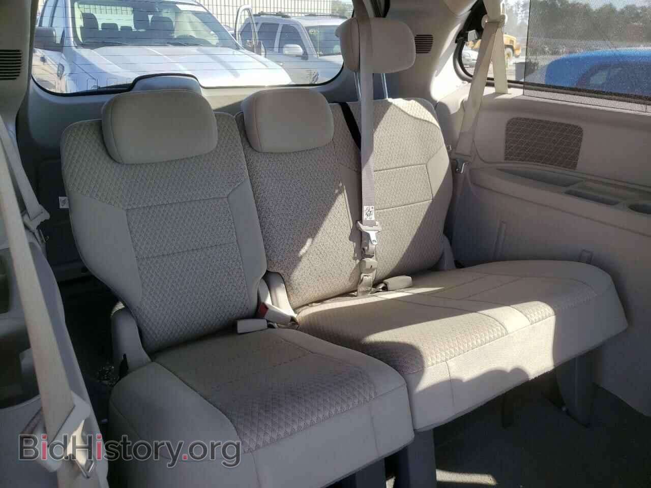 2008 CHRYSLER MINIVAN - VIN: 2A8HR54P48R611091 - Фото 9