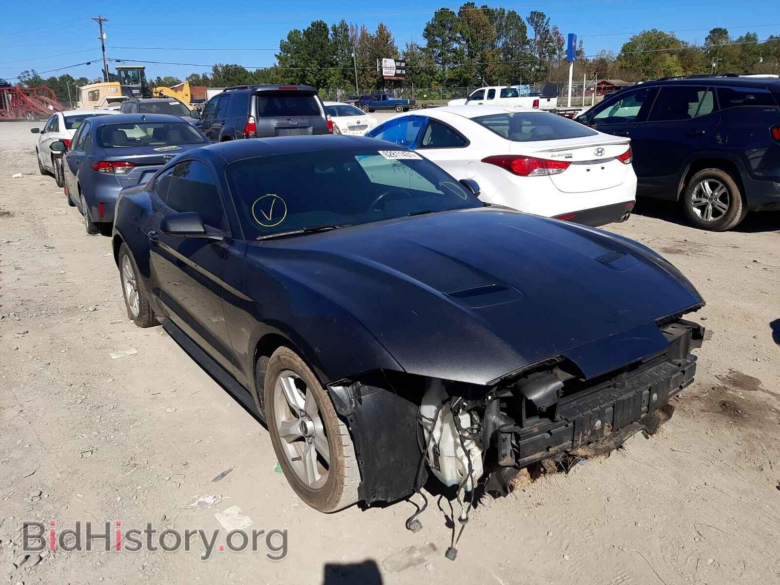 Photo 1FA6P8TH9J5174228 - FORD MUSTANG 2018