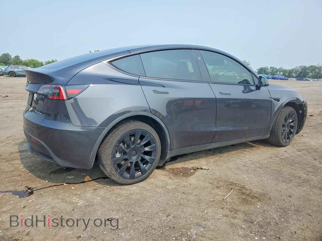 2024 TESLA MODEL Y - VIN: 7SAYGDEE2RF036655 - Фото 3