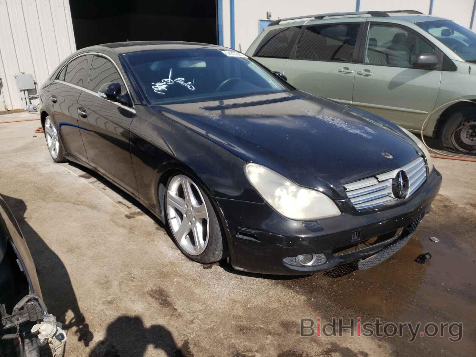 Photo WDDDJ72X37A084701 - MERCEDES-BENZ CLS-CLASS 2007