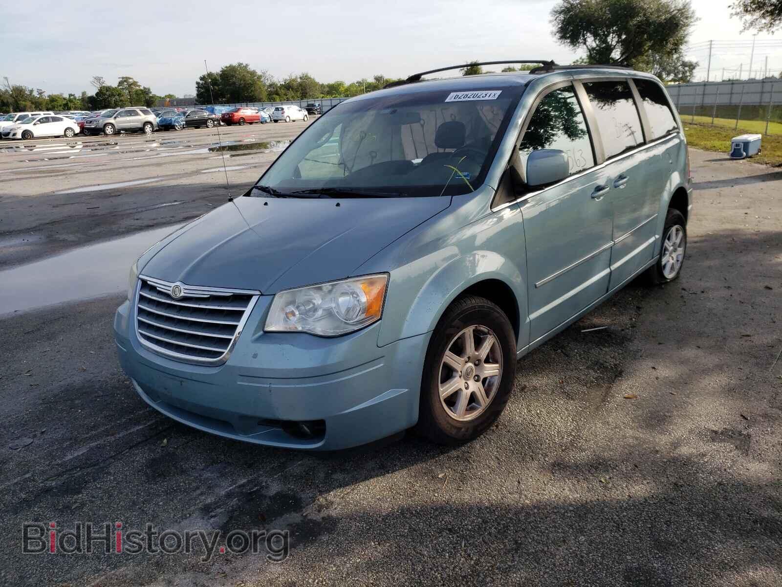 2010 CHRYSLER MINIVAN - VIN: 2A4RR8DX3AR449645 - Photo 2