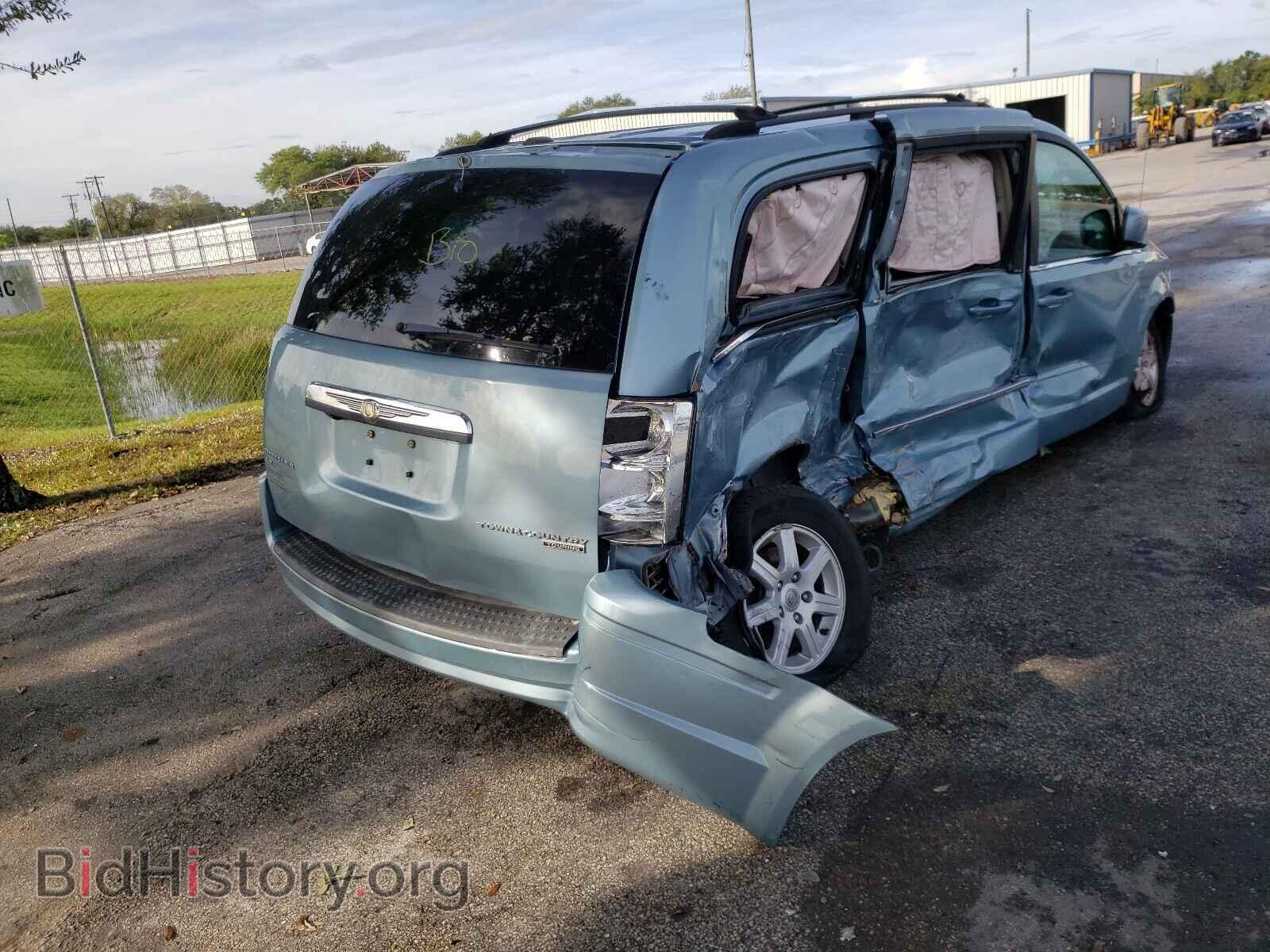 2010 CHRYSLER MINIVAN - VIN: 2A4RR8DX3AR449645 - Photo 4